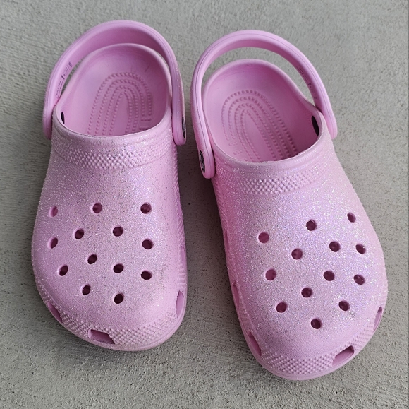 Crocs Girls Classic Glitter Clogs - Picture 9 of 9